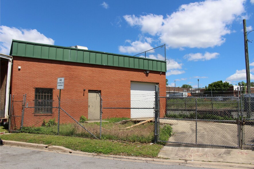 5102-5124 Frolich Ln, Hyattsville, MD à vendre - Photo du bâtiment - Image 2 de 4