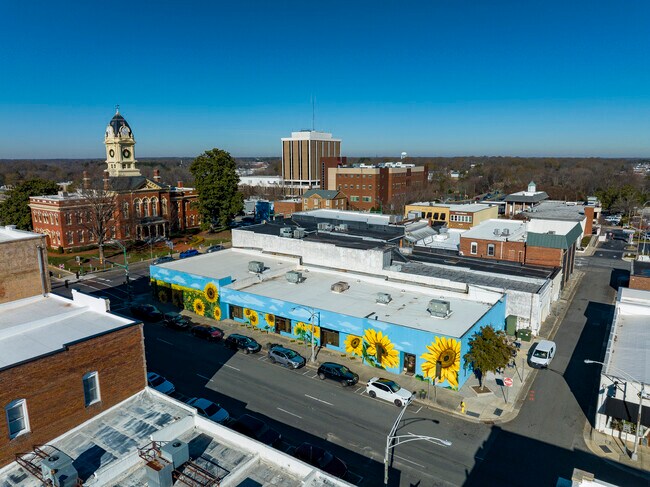 Plus de détails pour 300 N Hayne St, Monroe, NC - Bureau/Commerce de détail à louer