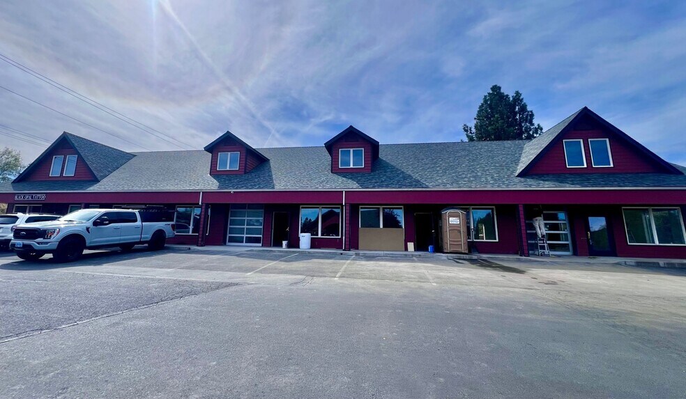 2600 NE Division St, Bend, OR à louer - Photo principale - Image 1 de 11