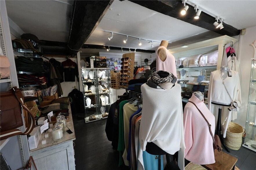 Homend Mews, Ledbury for lease - Interior Photo - Image 3 of 7