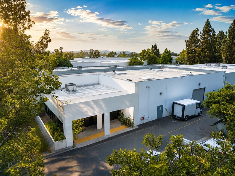 5463 Diaz St, Irwindale, CA à louer - Photo du bâtiment - Image 1 de 3