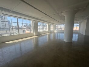 1206 S Maple Ave, Los Angeles, CA for lease Interior Photo- Image 2 of 2
