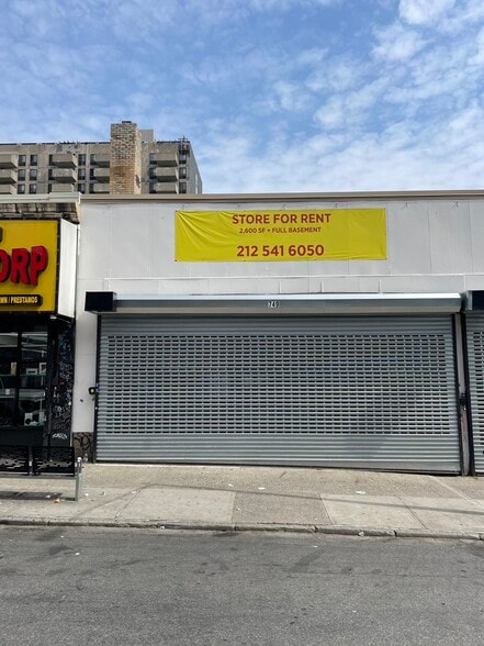 749-751 E Tremont Ave, Bronx, NY for lease - Building Photo - Image 2 of 8
