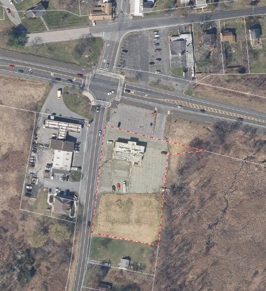 500 Main St, New Paltz, NY à vendre - Photo du bâtiment - Image 2 de 15