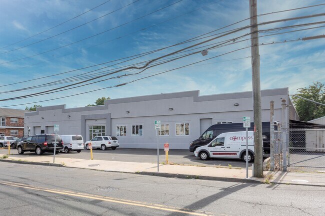 More details for 482 Glenbrook Rd, Stamford, CT - Industrial for Lease