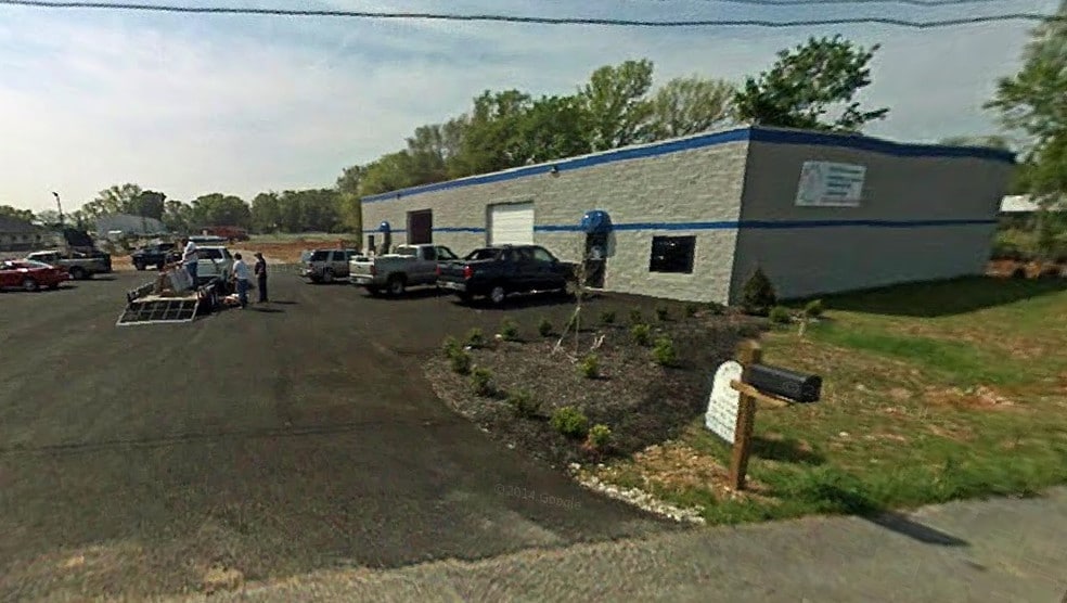 1960 Louisville Rd, Bowling Green, KY for lease - Building Photo - Image 3 of 4