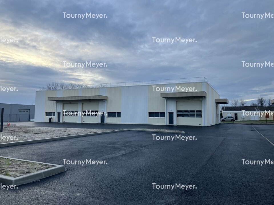 Flex in Blanquefort for lease Building Photo- Image 1 of 8