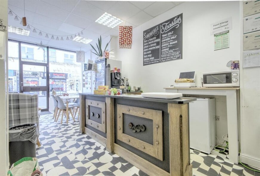 Keighley Rd, Skipton for lease - Interior Photo - Image 3 of 7