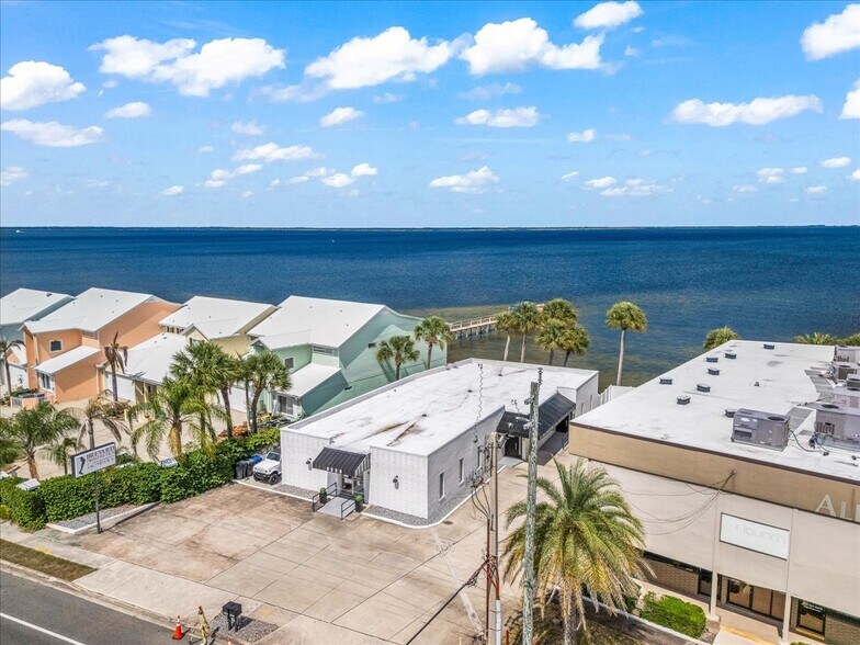2225 S Washington Ave, Titusville, FL à vendre - Photo du bâtiment - Image 3 de 38