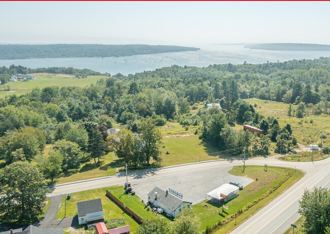 Plus de détails pour 24 Main St, Stockton Springs, ME - Commerce de détail à vendre