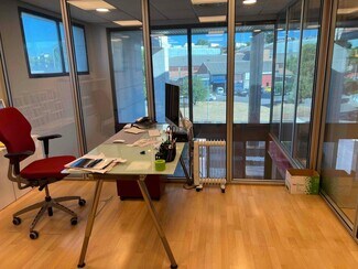 Plus de détails pour Bureau, Industriel à louer