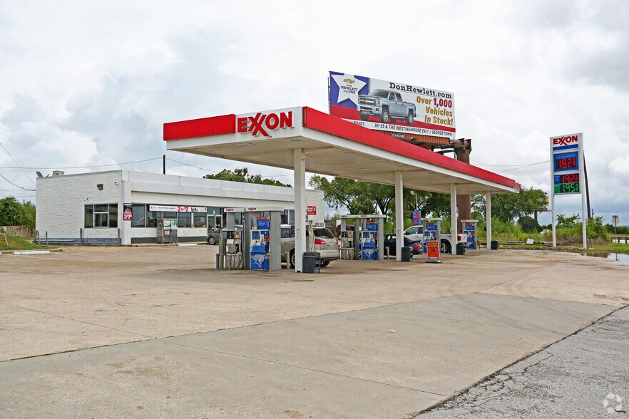 30 N Highway 183, Liberty Hill, TX à vendre - Photo principale - Image 1 de 4