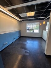 12923 NW Cornell Rd, Portland, OR for lease Interior Photo- Image 2 of 8