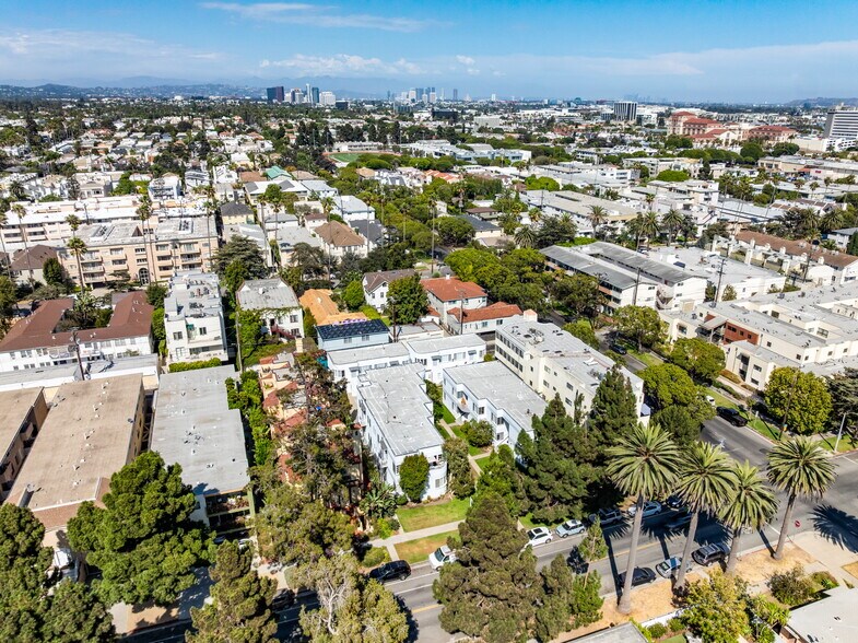 947-953 11th St, Santa Monica, CA à vendre - Photo du bâtiment - Image 3 de 16