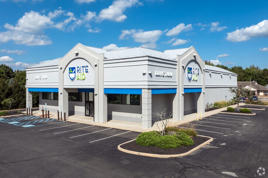 409 Stokes Rd, Medford, NJ à vendre - Photo du bâtiment - Image 1 de 23