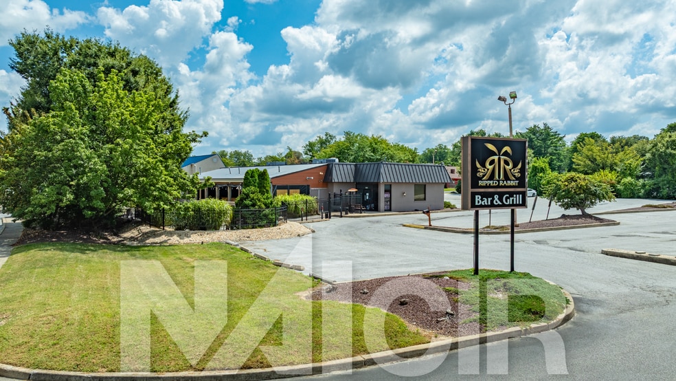 2650 Eastern Blvd, York, PA for sale - Building Photo - Image 2 of 11