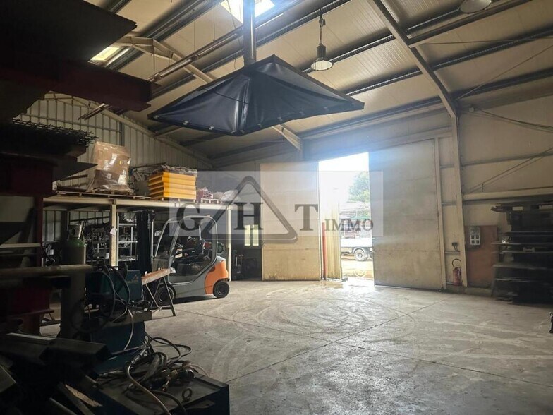 Industrial in Persan for sale - Interior Photo - Image 2 of 5