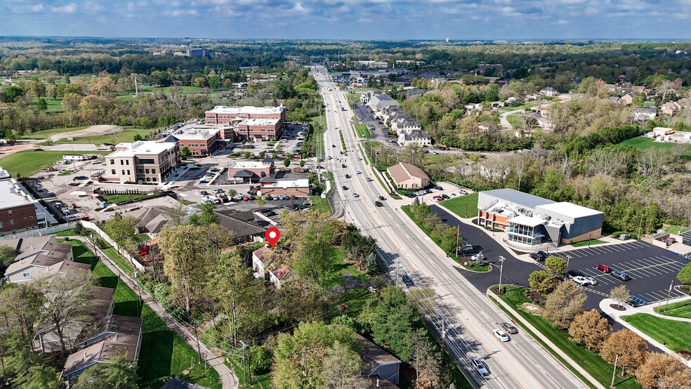 11222 Montgomery Rd, Cincinnati, OH à louer - Photo du bâtiment - Image 3 de 11