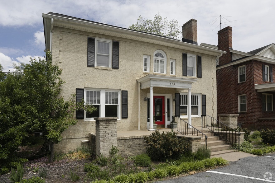 485 S Pine St, Spartanburg, SC for lease - Primary Photo - Image 1 of 19