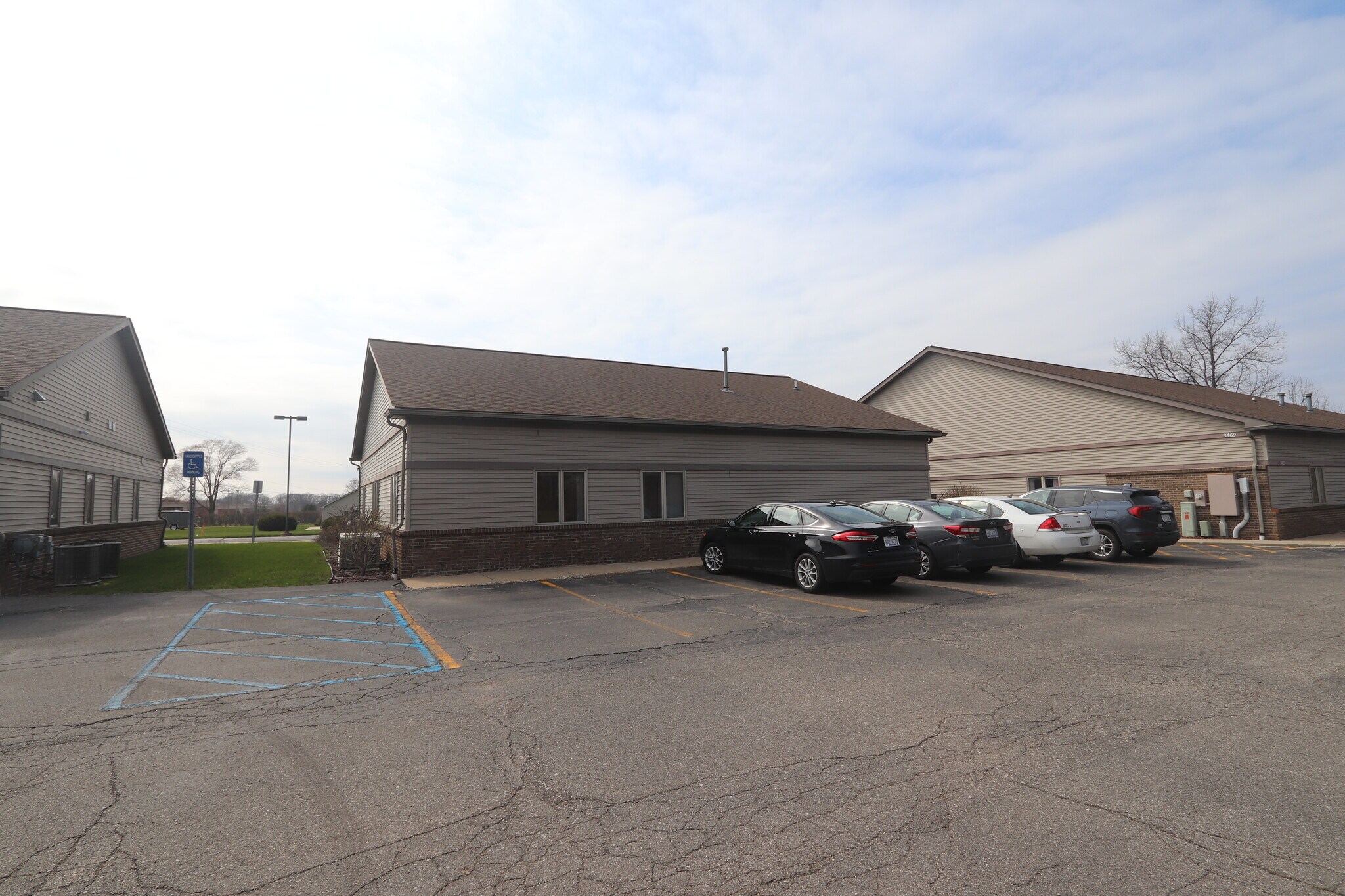 3471 E Grand River Ave, Howell, MI for lease Building Photo- Image 1 of 2