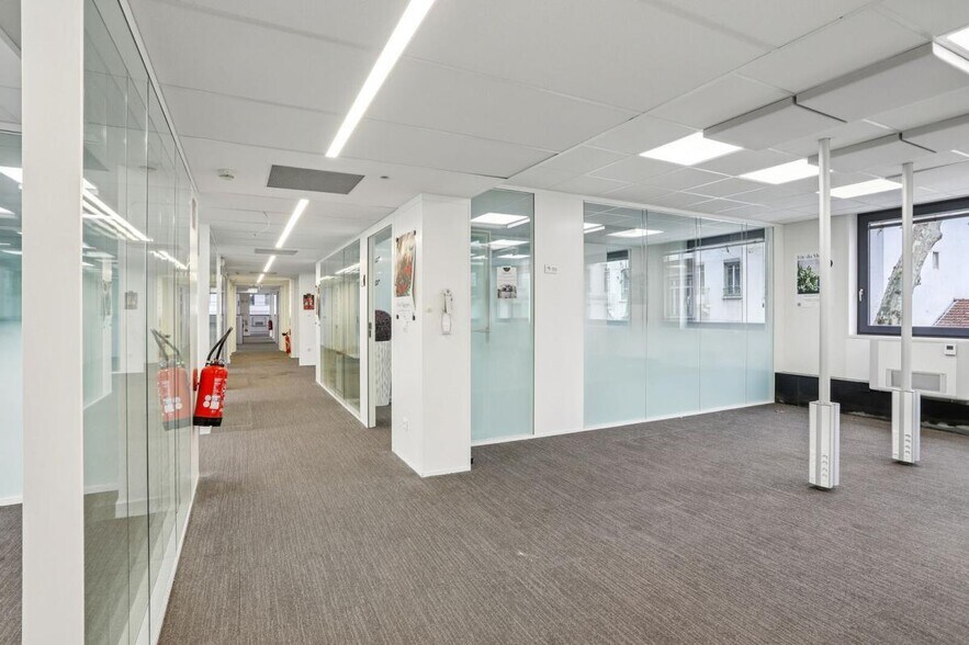 103 Avenue Maréchal De Saxe, Lyon for lease - Interior Photo - Image 3 of 17