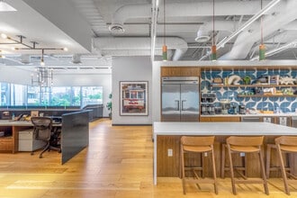3400 Oak Grove Ave, Dallas, TX for lease Interior Photo- Image 2 of 4