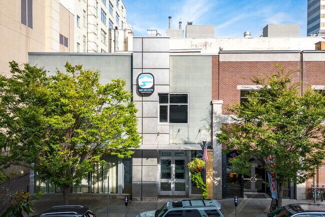 Plus de détails pour 110 N Post St, Spokane, WA - Commerce de détail à louer