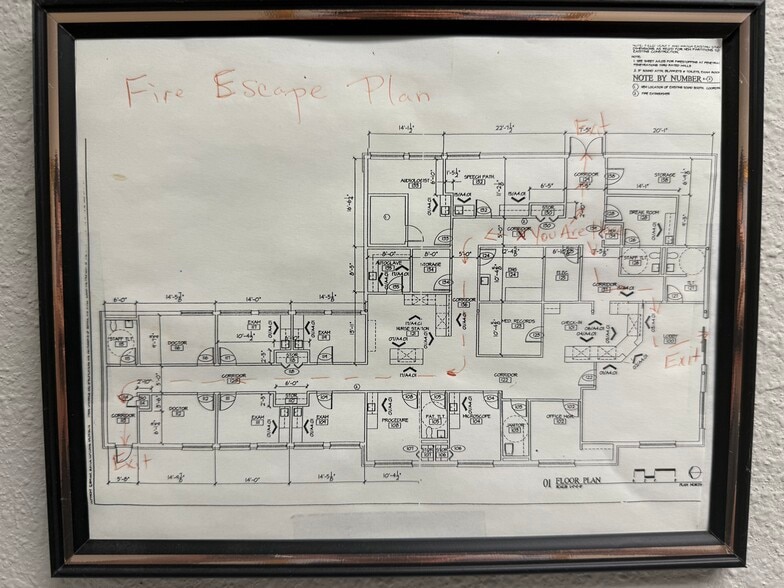 1000-1014 Clarksville & 1001 E. Austin portfolio of 2 properties for sale on LoopNet.ca - Building Photo - Image 3 of 21