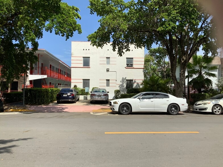 625 Michigan Ave, Miami Beach, FL à vendre - Photo du bâtiment - Image 2 de 20