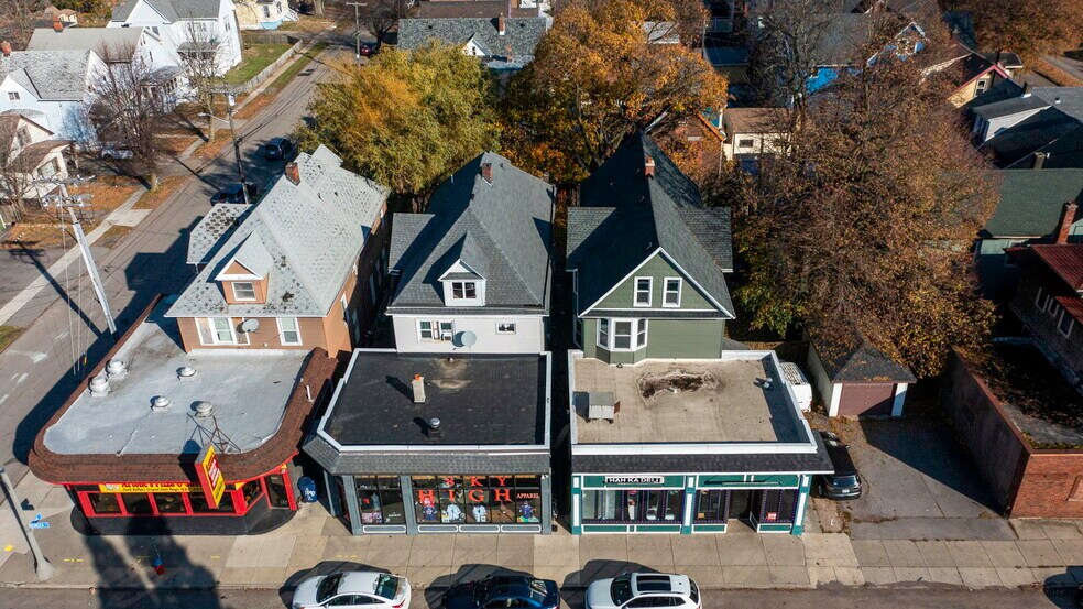 1890 Seneca St, Buffalo, NY à vendre - Photo du bâtiment - Image 3 de 13