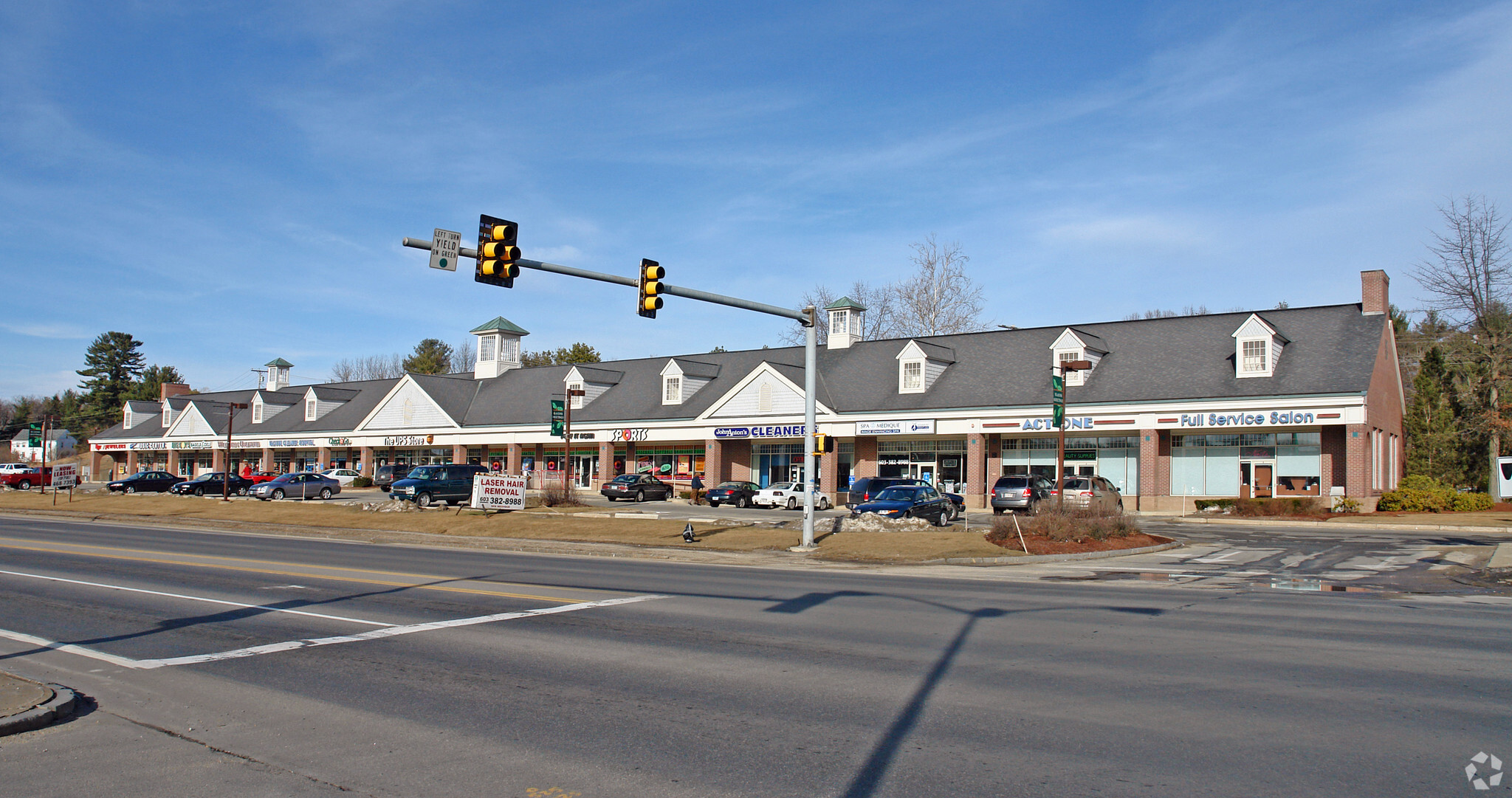 37 Plaistow Rd, Plaistow, NH for lease Building Photo- Image 1 of 49