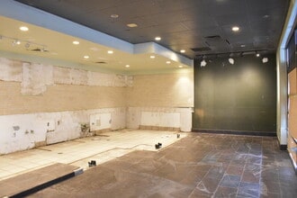 5020 Wilshire Blvd, Los Angeles, CA for lease Interior Photo- Image 1 of 12