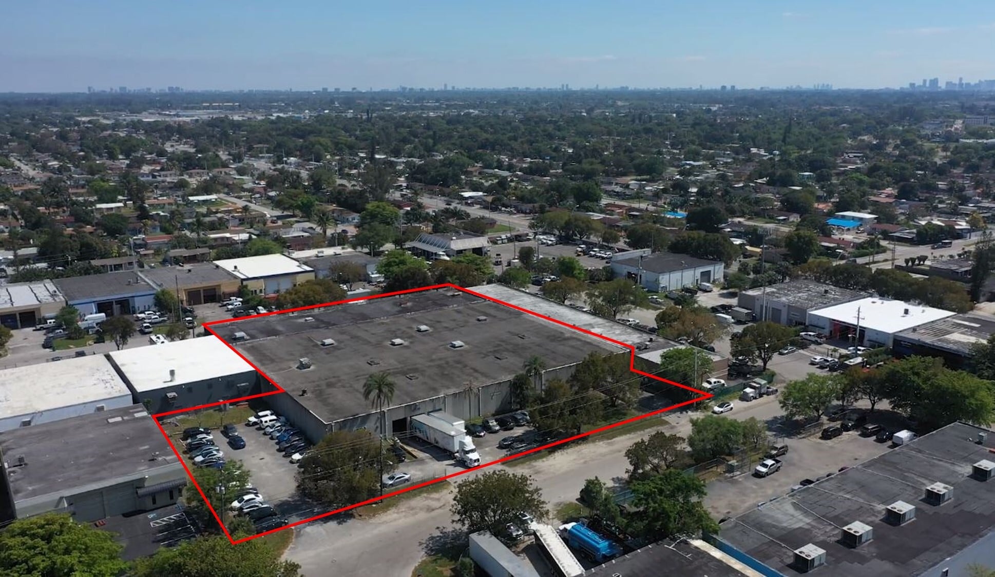 15201 NW 34th Ave, Opa-locka, FL for lease Primary Photo- Image 1 of 7
