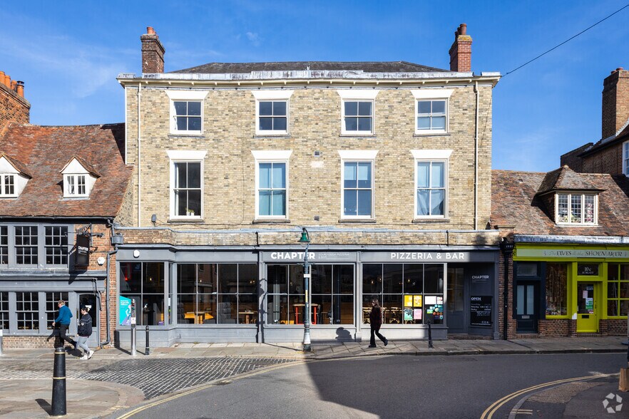 11 Burgate, Canterbury à louer - Photo principale - Image 1 de 3