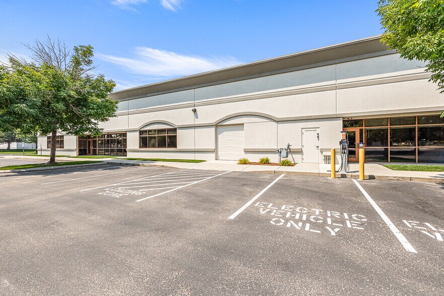 2026-2078 S Silverstone Way, Meridian, ID à louer - Photo du bâtiment - Image 2 de 6