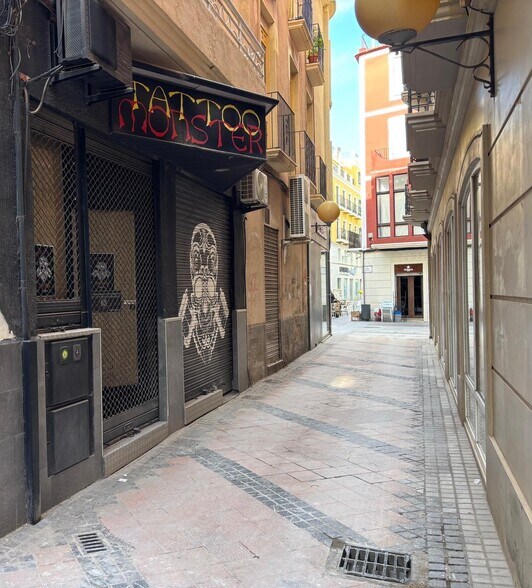 Commerce de détail dans Elche à louer - Photo du bâtiment - Image 1 de 1