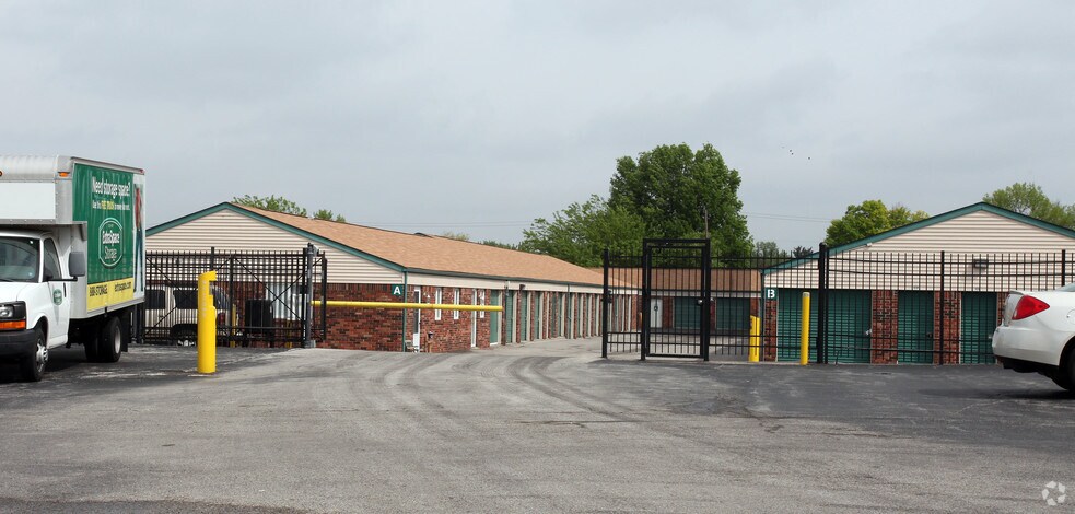 2420-2540 E Stop 11 Rd, Indianapolis, IN à louer - Photo du bâtiment - Image 2 de 2