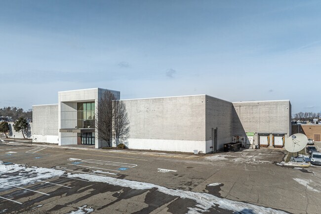 Plus de détails pour 100 Mall Dr, Steubenville, OH - Commerce de détail, Industriel à louer
