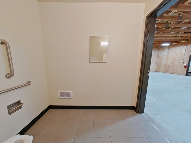 4107 Industrial Ave, Springfield, OR for lease - Interior Photo - Image 3 of 8