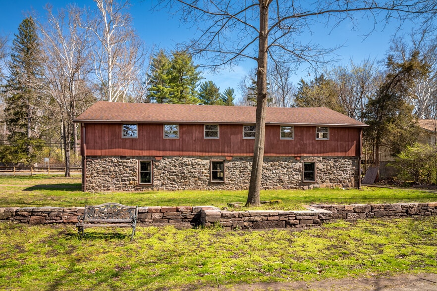 25 Risler St, Stockton, NJ à vendre - Photo du bâtiment - Image 3 de 37