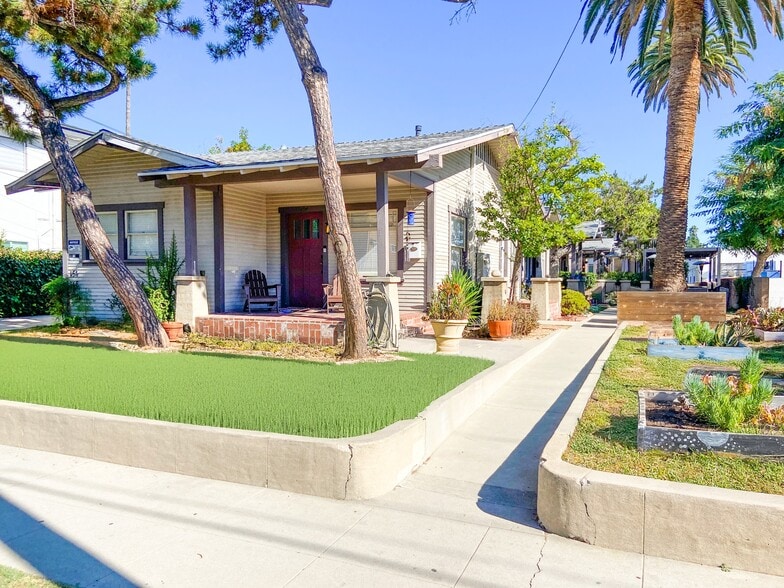 146-154 N Holliston Ave, Pasadena, CA for sale - Building Photo - Image 1 of 4