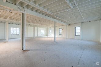 1246 Central Ave, Saint Petersburg, FL for lease Interior Photo- Image 1 of 12