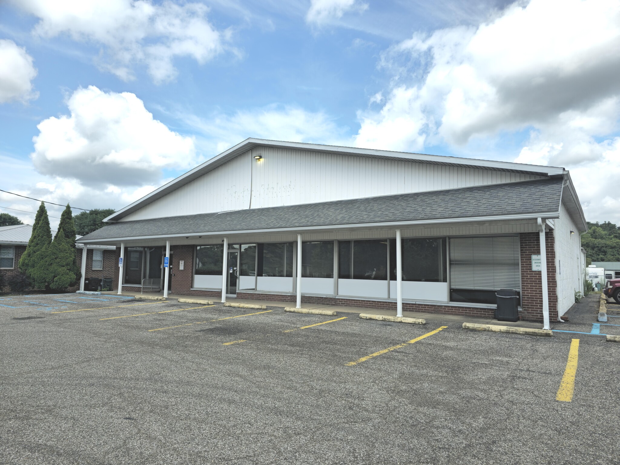 2906 Washington Blvd, Belpre, OH for lease Building Photo- Image 1 of 6