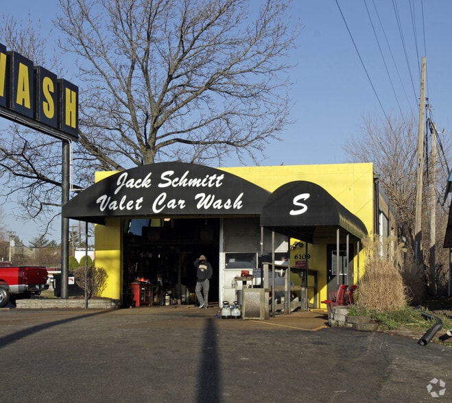 6109 N Lindbergh Blvd, Hazelwood, MO à vendre - Photo du bâtiment - Image 2 de 2