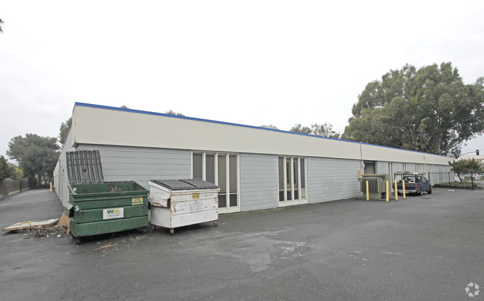 26250 Industrial Blvd, Hayward, CA à vendre - Photo principale - Image 1 de 1