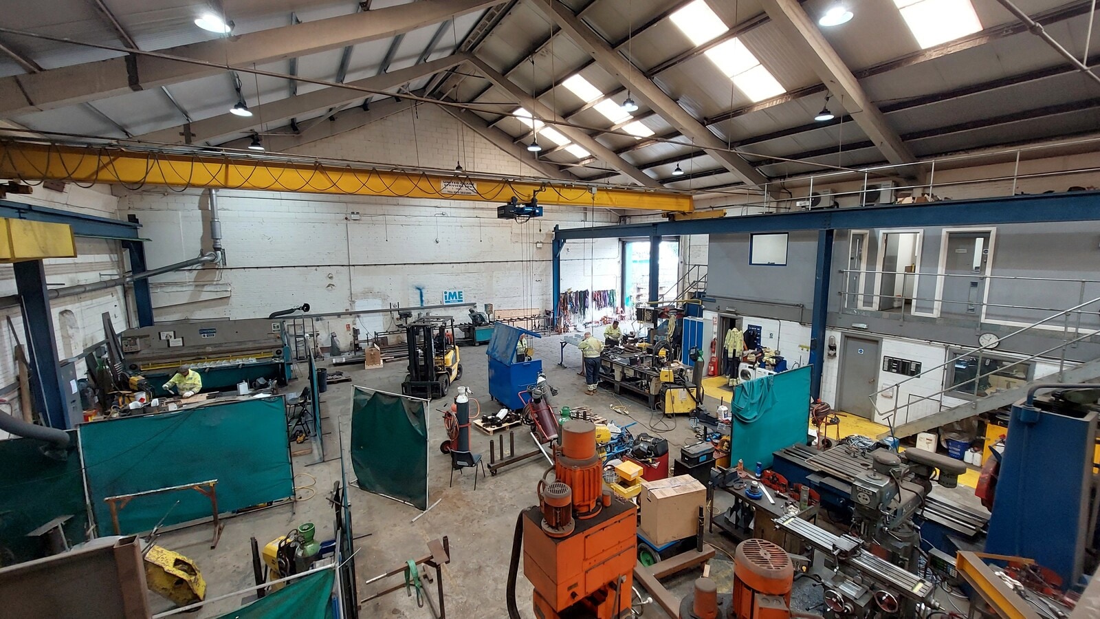 50 Freshwater Rd, Dagenham, LND RM8 1RX - Unit 2 - - Interior Photo - Image 1 of 5