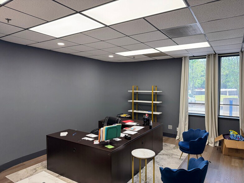 550 Commerce Park Dr SE, Marietta, GA à vendre - Photo du bâtiment - Image 3 de 11