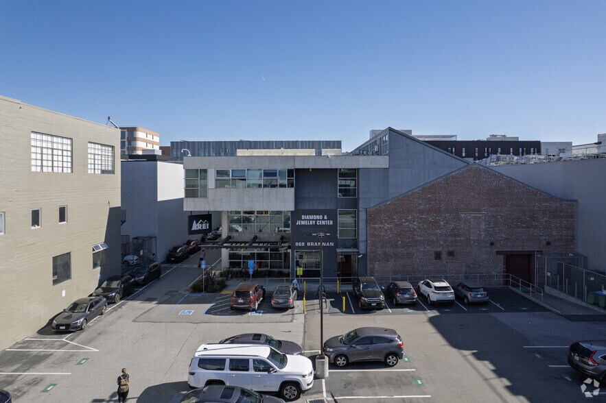 840 Brannan St, San Francisco, CA à louer - Photo du bâtiment - Image 3 de 4