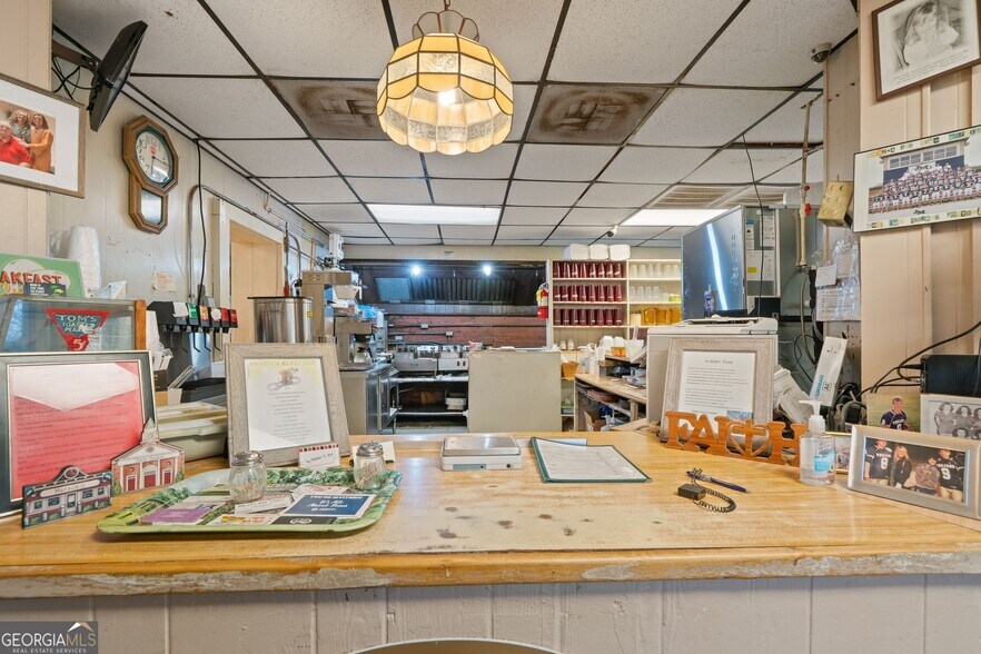 101 Main st, Irwinton, GA à vendre - Photo du bâtiment - Image 3 de 15