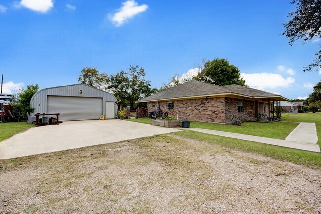 Plus de détails pour 13847 Boudreaux Rd, Tomball, TX - Local d'activités à louer